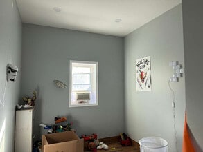 100 E Valley Stream Blvd in Valley Stream, NY - Foto de edificio - Building Photo