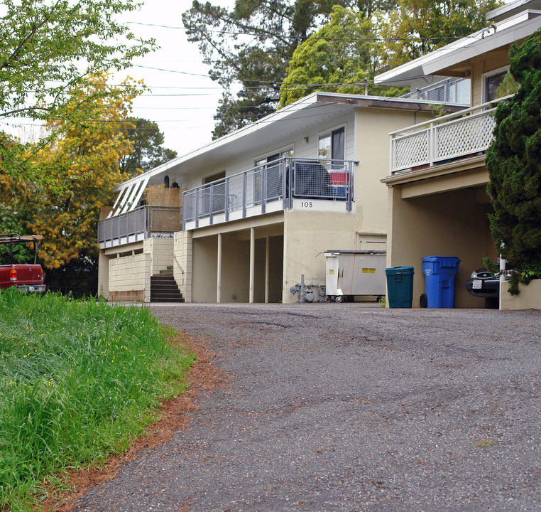 105 Belvedere Dr in Mill Valley, CA - Building Photo