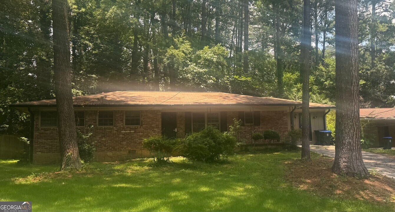 2090 Jordan Terrace NE in Atlanta, GA - Building Photo