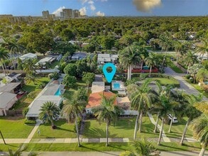 1611 Mayo St in Hollywood, FL - Building Photo - Building Photo