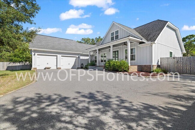 property at 4921 Mason Calle Rd