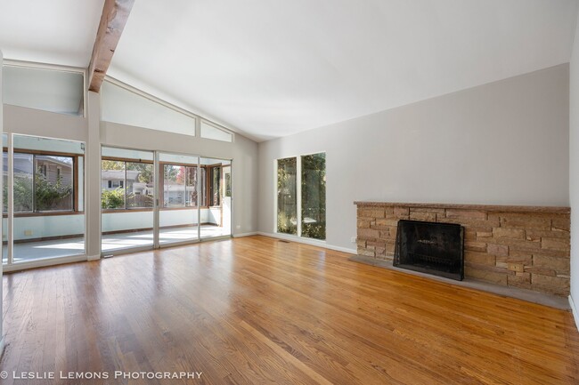 59 Elmwood Dr in Naperville, IL - Building Photo - Building Photo