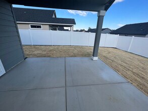 4233 W Wood Ct in Moses Lake, WA - Building Photo - Building Photo