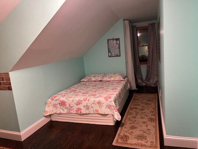 property at 1087 N Hoosac Rd