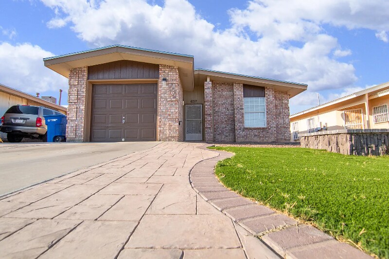 6217 Arch Bridge Dr in El Paso, TX - Building Photo