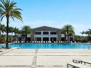 8382 NW 51st Terrace in Doral, FL - Building Photo - Building Photo