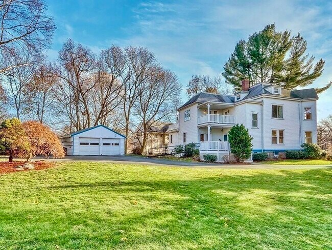 198 Franklin St in Stoneham, MA - Building Photo - Building Photo