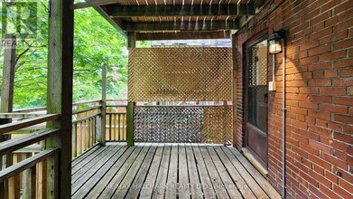 215 Kingston Rd in Toronto, ON - Building Photo - Building Photo