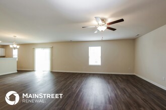 303 Iron Horse Ln in Burlington, NC - Building Photo - Building Photo