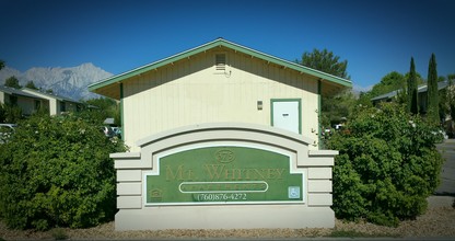 Mt. Whitney Apartments in Lone Pine, CA - Foto de edificio - Building Photo