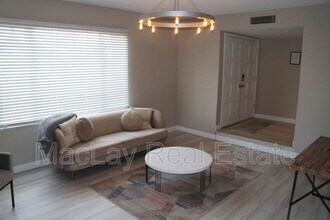 1732 E Hermosa Dr in Tempe, AZ - Building Photo - Building Photo