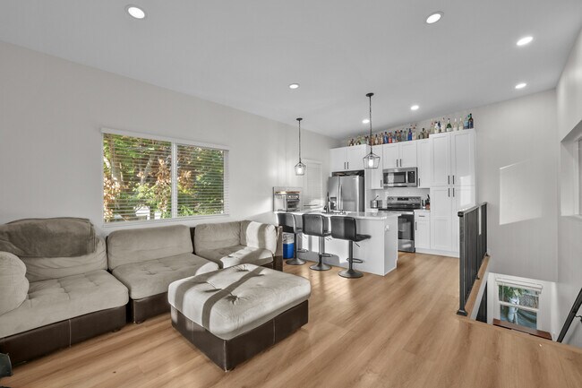 5621 Dorothy Dr in San Diego, CA - Building Photo - Building Photo