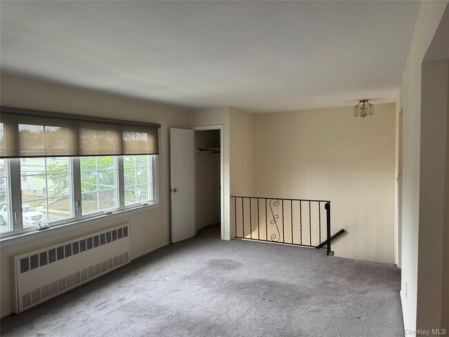 17 Lawson Ave in East Rockaway, NY - Building Photo - Building Photo