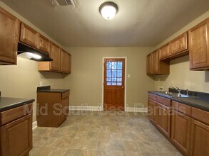 3686 Vivia Ave in Memphis, TN - Building Photo - Building Photo