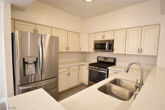 7713 Himalayas Ave in Las Vegas, NV - Building Photo - Building Photo