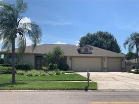 1851 Eagle Trace Blvd in Palm Harbor, FL - Building Photo