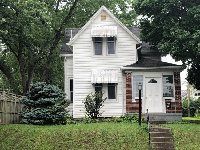 property at 133 S 27th St