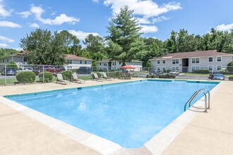 Valley Bend Apartments in Huntsville, AL - Foto de edificio - Building Photo