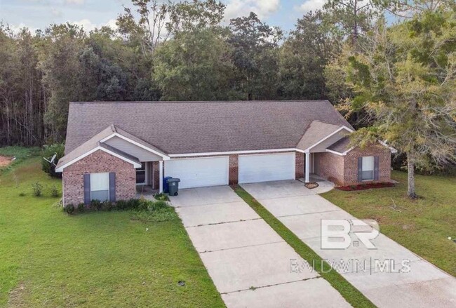 3823 Chesterfield Ln in Foley, AL - Foto de edificio - Building Photo