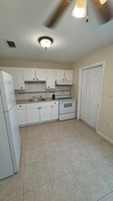 507 Mayflower Ln, Unit Apt B in Fort Pierce, FL - Building Photo - Building Photo