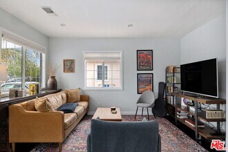 3836 Seneca Ave in Los Angeles, CA - Building Photo - Building Photo