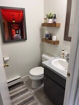 12 W Hayes St in Bozeman, MT - Building Photo