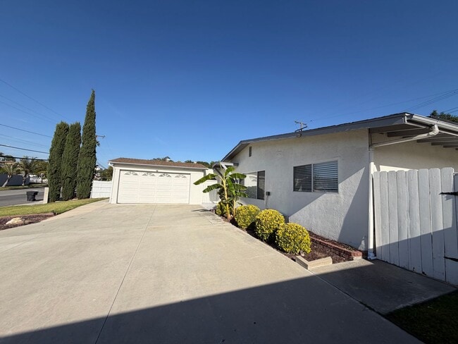 1206 E Maplegrove St in West Covina, CA - Building Photo - Building Photo