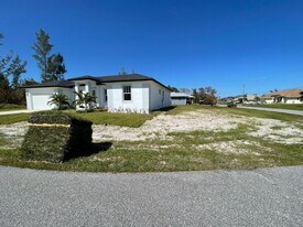 10625 Ayear Rd in Port Charlotte, FL - Building Photo - Building Photo