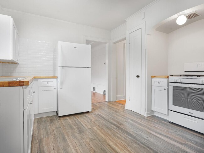 6506 Milwaukee Ave in Wauwatosa, WI - Building Photo - Building Photo