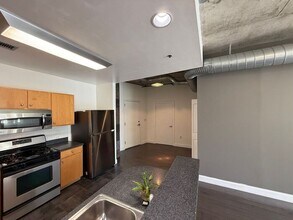 115 W Peachtree Pl NW in Atlanta, GA - Building Photo - Building Photo