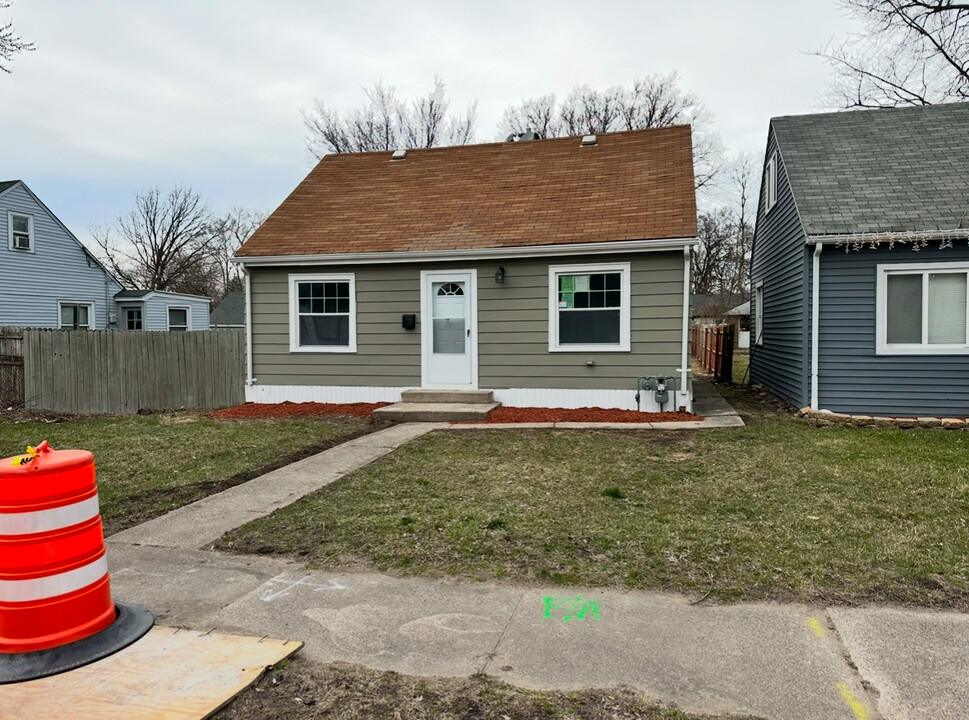 506 Engle St in Dolton, IL - Building Photo