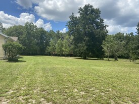 8662 SW 89th Ln in Gainesville, FL - Foto de edificio - Building Photo