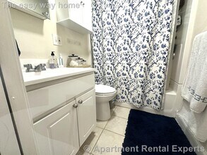 1054 Cambridge St in Cambridge, MA - Foto de edificio - Building Photo