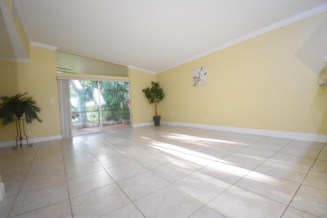 22237 Woodborn Dr in Boca Raton, FL - Building Photo - Building Photo