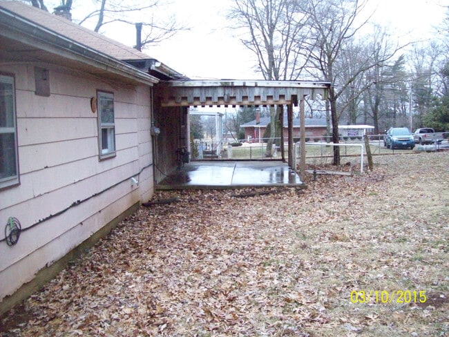 817 W Columbia St in Farmington, MO - Building Photo - Building Photo