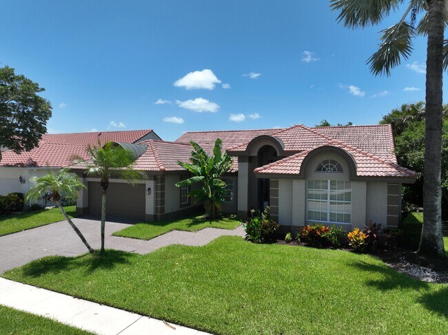8561 Lawson Cir in Boynton Beach, FL - Building Photo - Building Photo