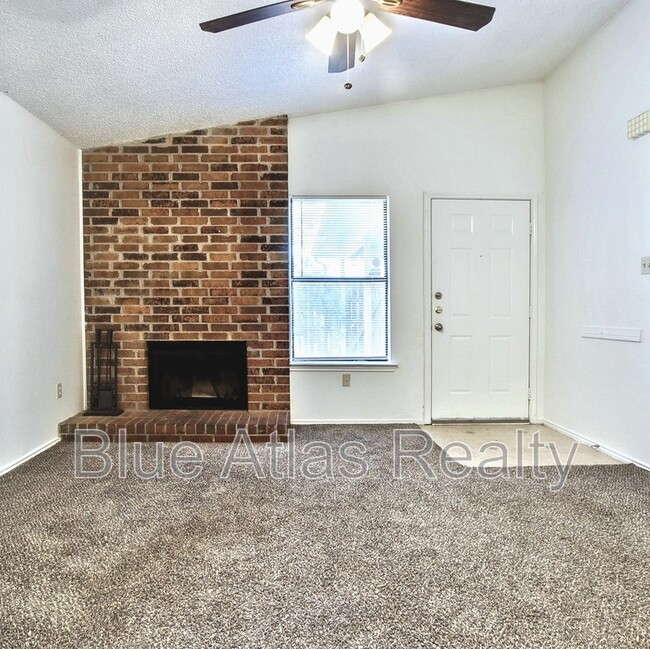 2749 Countryside Ln in Fort Worth, TX - Building Photo - Building Photo