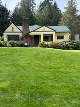 6840 NE Wood Bay Ln in Poulsbo, WA - Building Photo - Building Photo