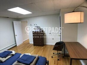 43 Bay State Rd in Boston, MA - Building Photo - Building Photo