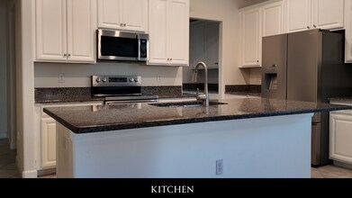 10613 Bahama Woodstar Ct in Riverview, FL - Building Photo - Building Photo