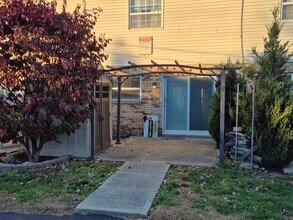 1207 Weybridge Rd in Columbus, OH - Building Photo - Building Photo