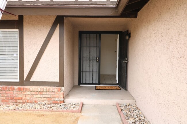 7950 Oso Ave in Los Angeles, CA - Building Photo - Building Photo