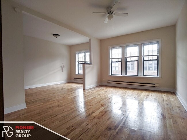 630 W Cornelia Ave, Unit #C626-S3 in Chicago, IL - Building Photo - Building Photo