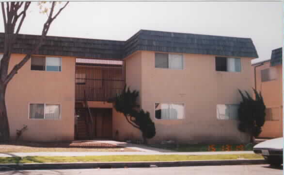 6392 Whippoorwill St in Ventura, CA - Building Photo - Building Photo