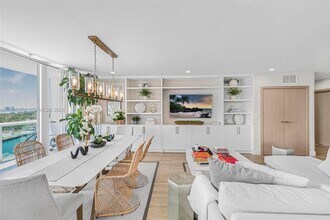 5001 Collins Ave in Miami, FL - Building Photo - Building Photo