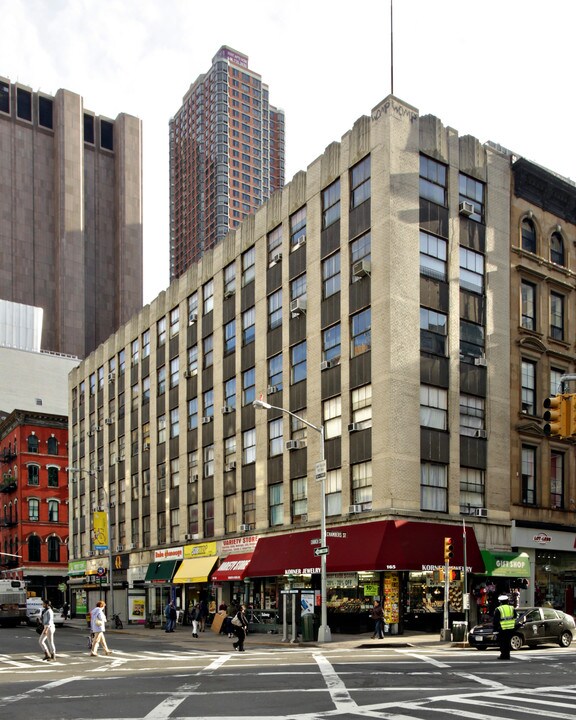 99 Chambers St in New York, NY - Foto de edificio