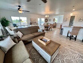 451 Lanae Way in Kailua, HI - Building Photo - Building Photo
