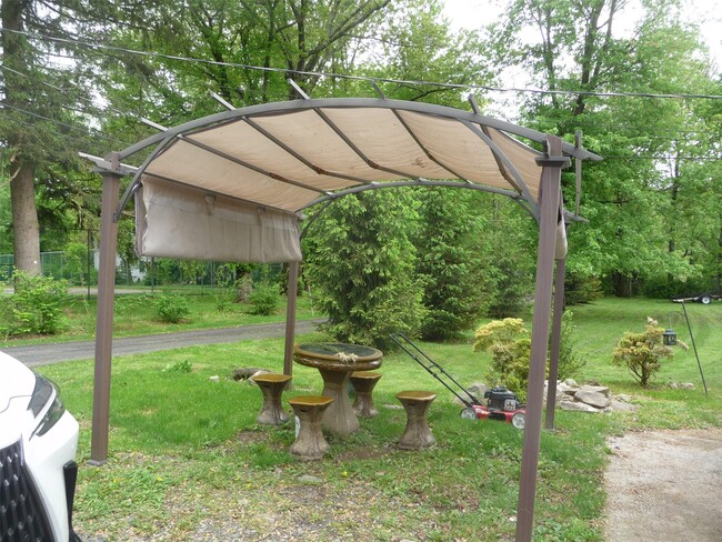 20 Shadowmere Rd in Monroe, NY - Building Photo - Building Photo