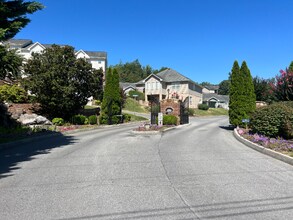 30 Hiddenbrook Ln in Gray, TN - Building Photo - Building Photo