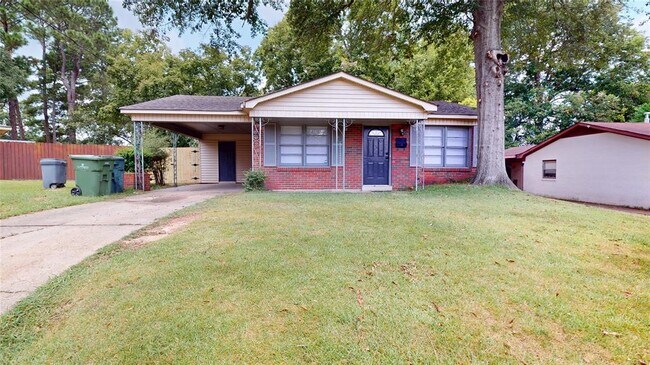 property at 3307 Bedford Ln